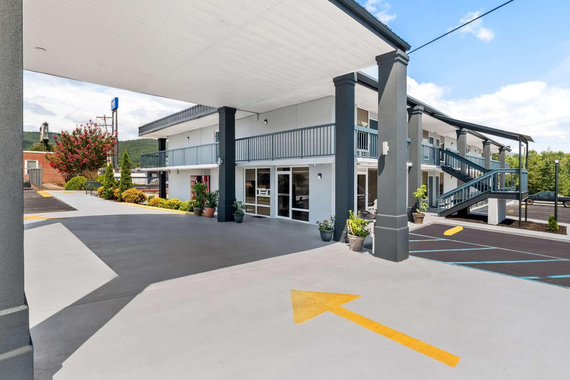Americas Best Value Inn&Suites-Dalton, GA - I-75, Exit- 328 Extérieur photo