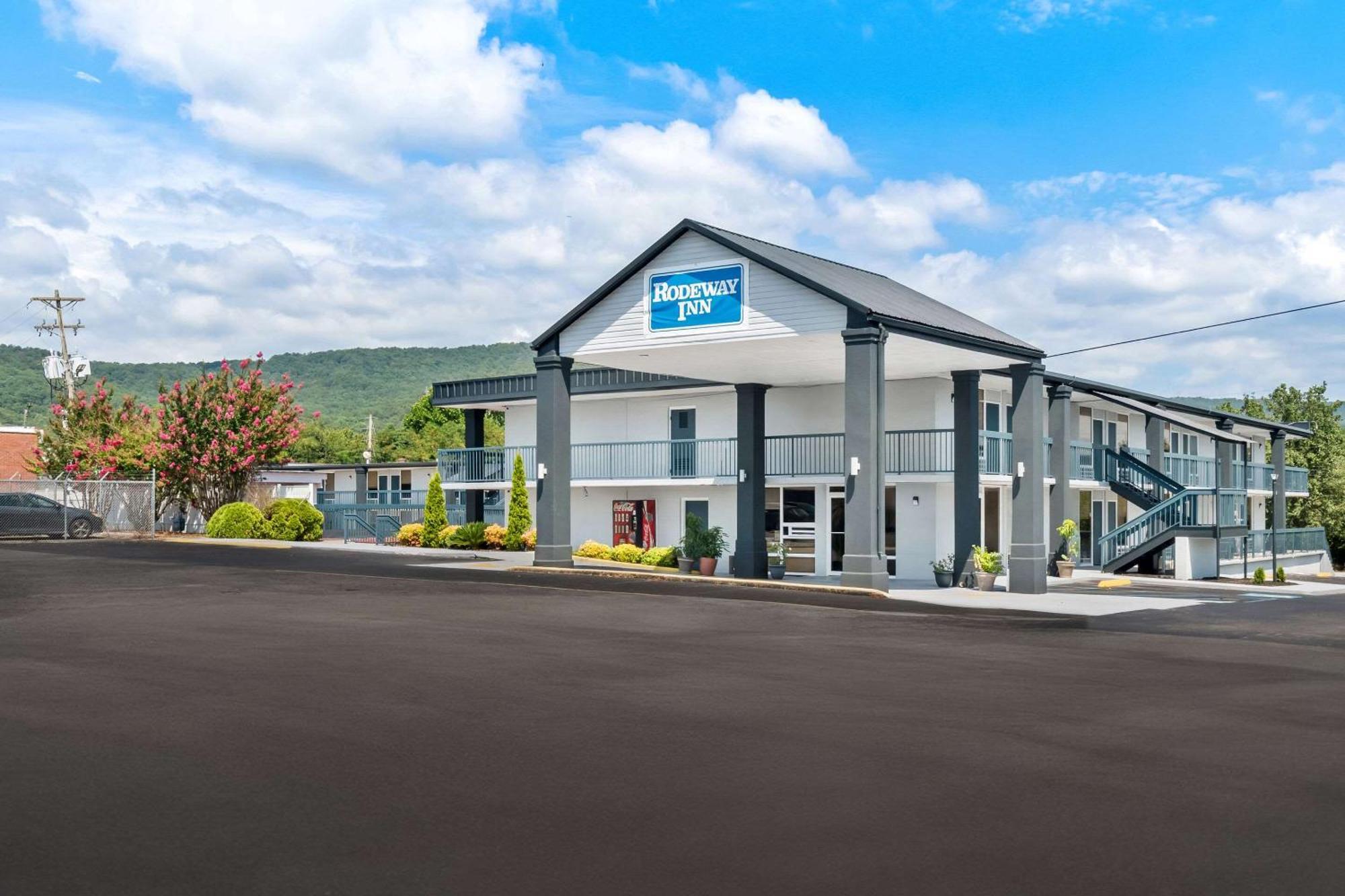 Americas Best Value Inn&Suites-Dalton, GA - I-75, Exit- 328 Extérieur photo